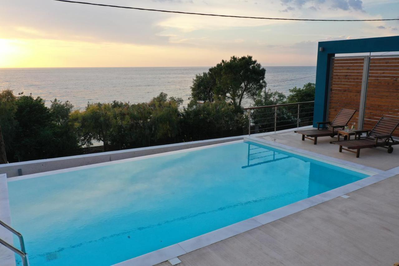 Capro - Milos Bay Villas Айос-Никитас Экстерьер фото